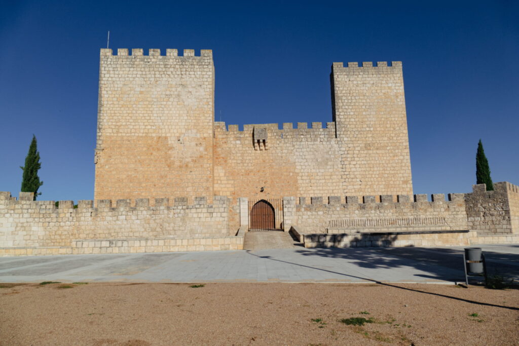 castillo-de-encinas-de-esgueva-valladolid-2